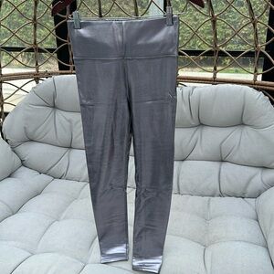 knix x Birds of Paradise high rise metallic silver leggings size small.